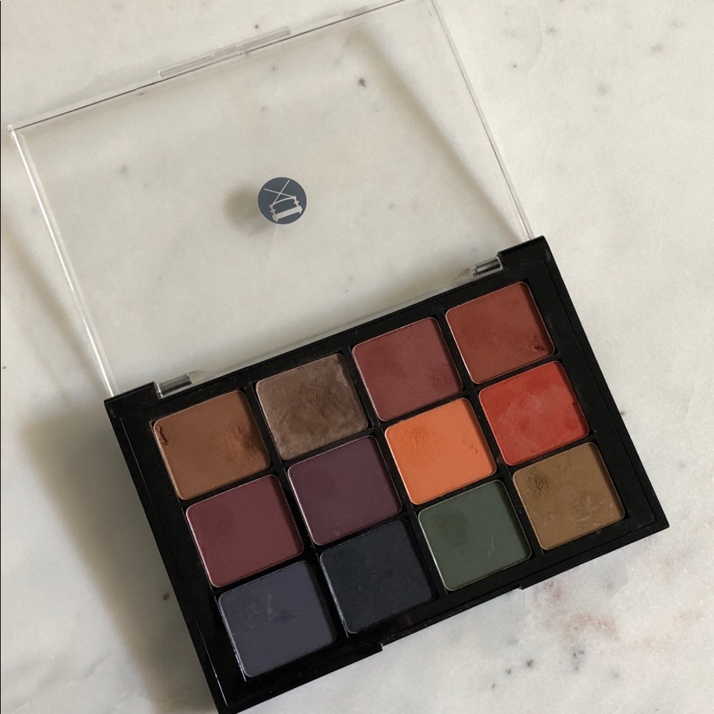 Viseart dark mattes eyeshadow palette